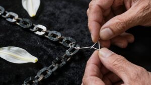 Восстановление разорванной мраморной цепи как метафора гайда по восстановлению просроченного домена ритуального сервиса